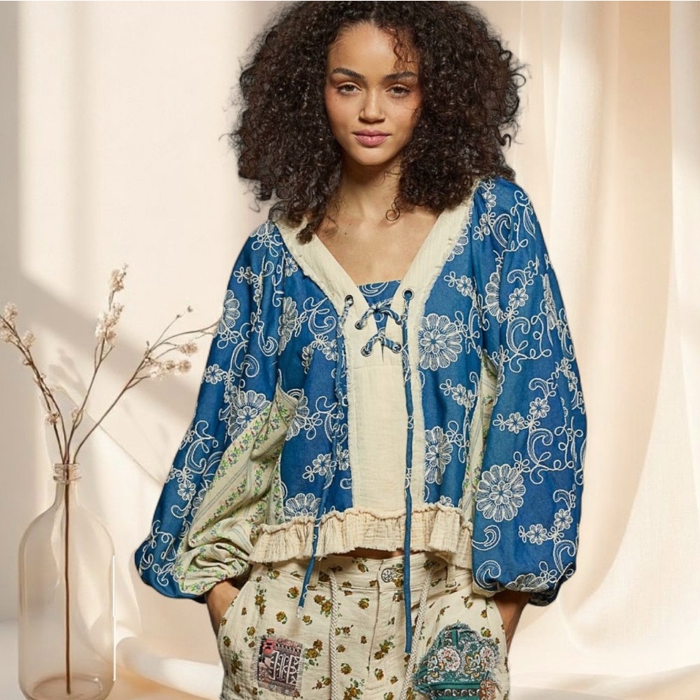 LAST ONE POL Denim & Cream Woven Floral Boho Top with Ruffle Hem - Picture 8 of 8